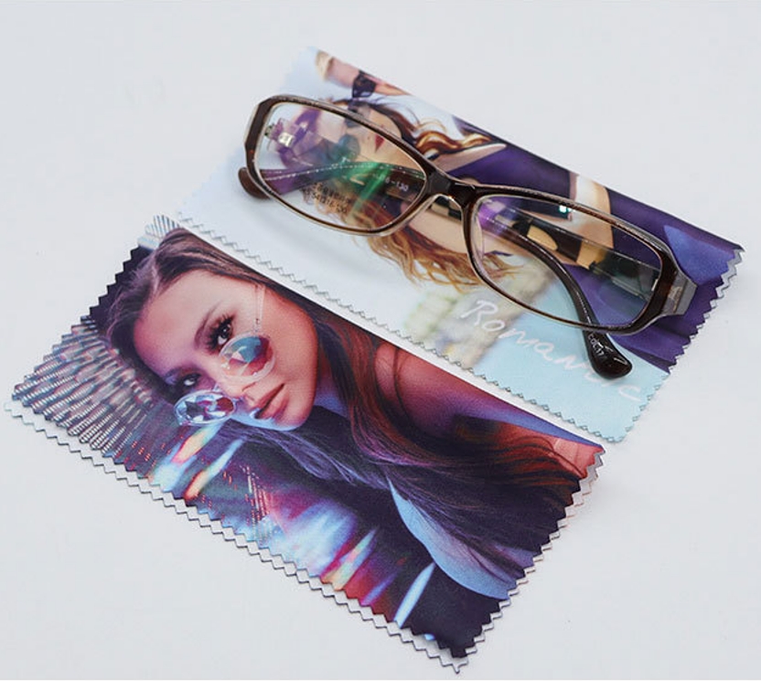 glasses cleaning cloth