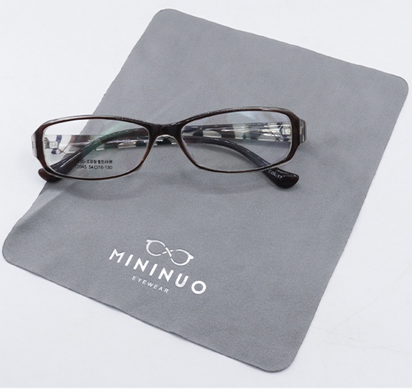 glasses cleaning cloth