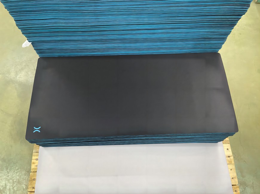 Blue Natural Rubber Mouse Pad Picture